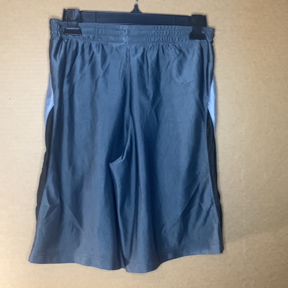 Boys Large Athletic Shorts - Picture 2 of 2